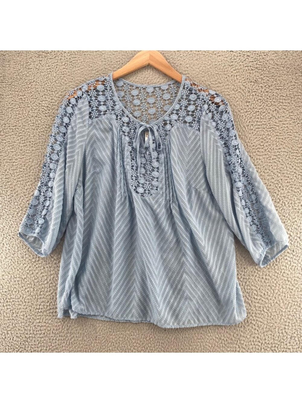 Bila Top Womens Extra Large Periwinkle Chevron Embroidered Lace Illusion Cutout*
